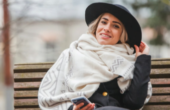 Самое модное пальто 2023 года — винтажный стиль 2000-х